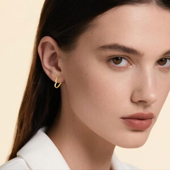 Solid 925 Sterling Silver 1.6CM Heart Hoop Earrings for Women Teens Minimalist H - Picture 2 of 7